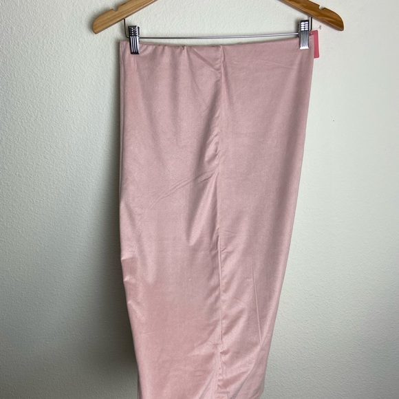 Madrag Medium Blush Faux Suede Elastic Waist Front Slit Straight Pencil Skirt - Picture 4 of 6